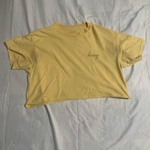 honey yellow cropped tee